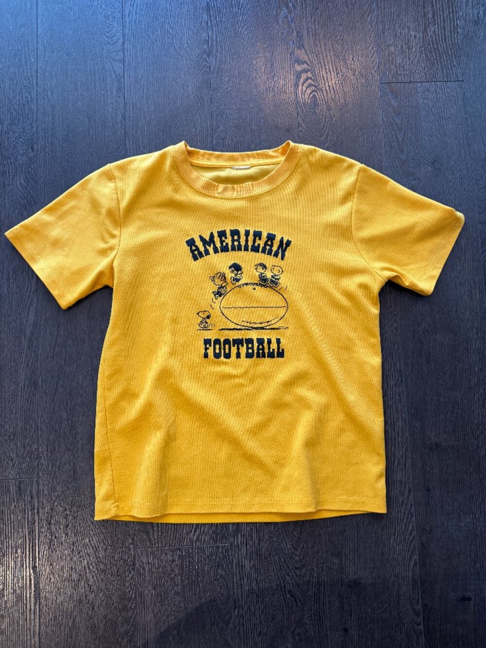 PEANUTS GANG SNOOPY CHARLIE BROWN YELLOW JERSEY-TYPE-FABRIC FOOTBALL SHIRT